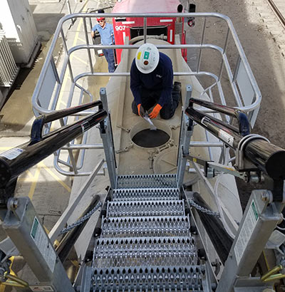 Folding Stair Type Truck and Rail Car Gangway - Image 10