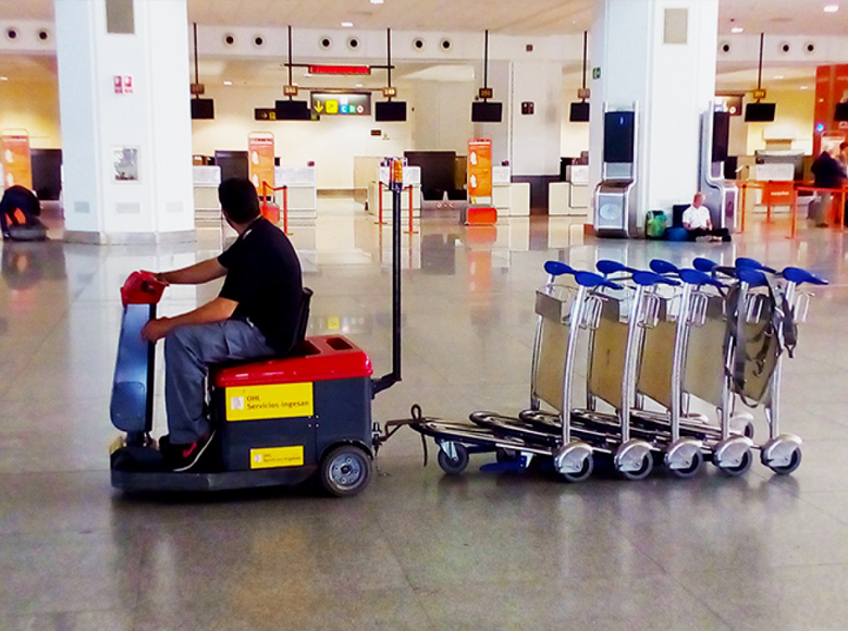 A Guide to Tow Tractors / Emoveit