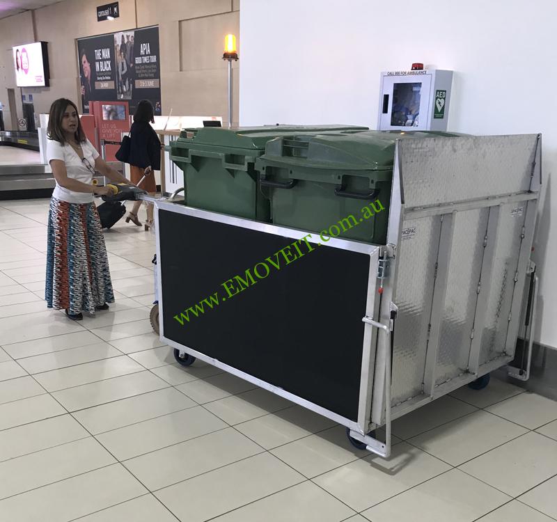 Battery Electric Tugs and Bed Movers for the Health Sector / Emoveit