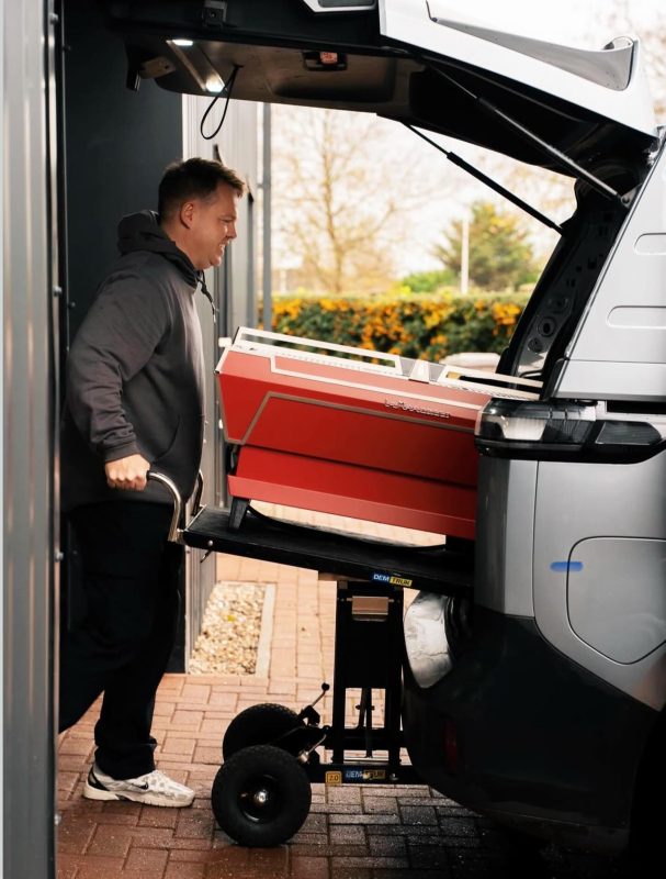 Demtruk Folding Cart DELUX 2.0 transporting heavy equipment